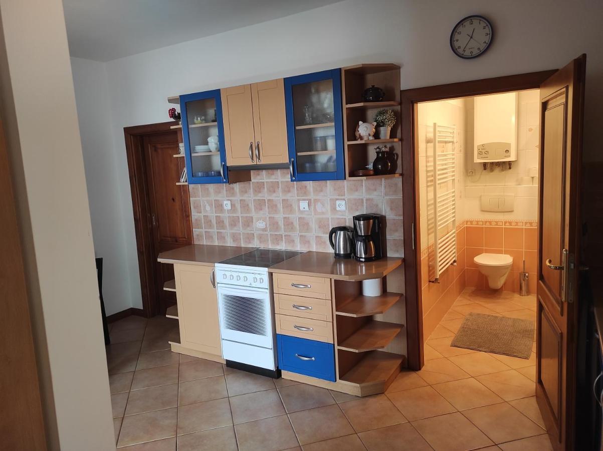 Domo Apartment Středokluky Zewnętrze zdjęcie